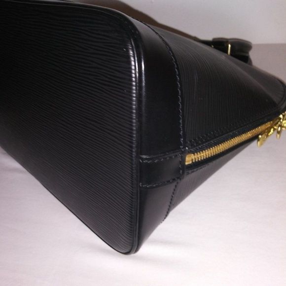 Louis Vuitton Alma Epi Black Satchel - Picture 7 of 16